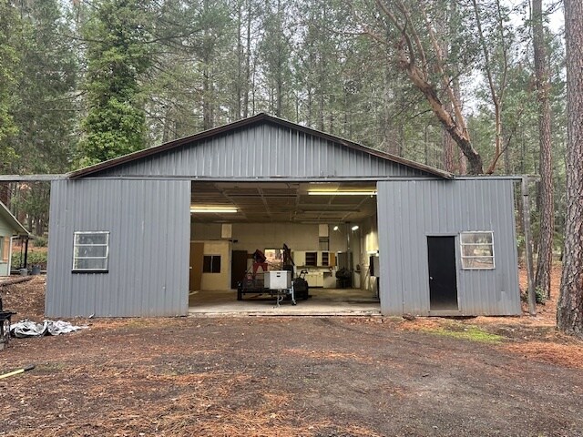 Building Photo - 981 Upper Applegate Rd