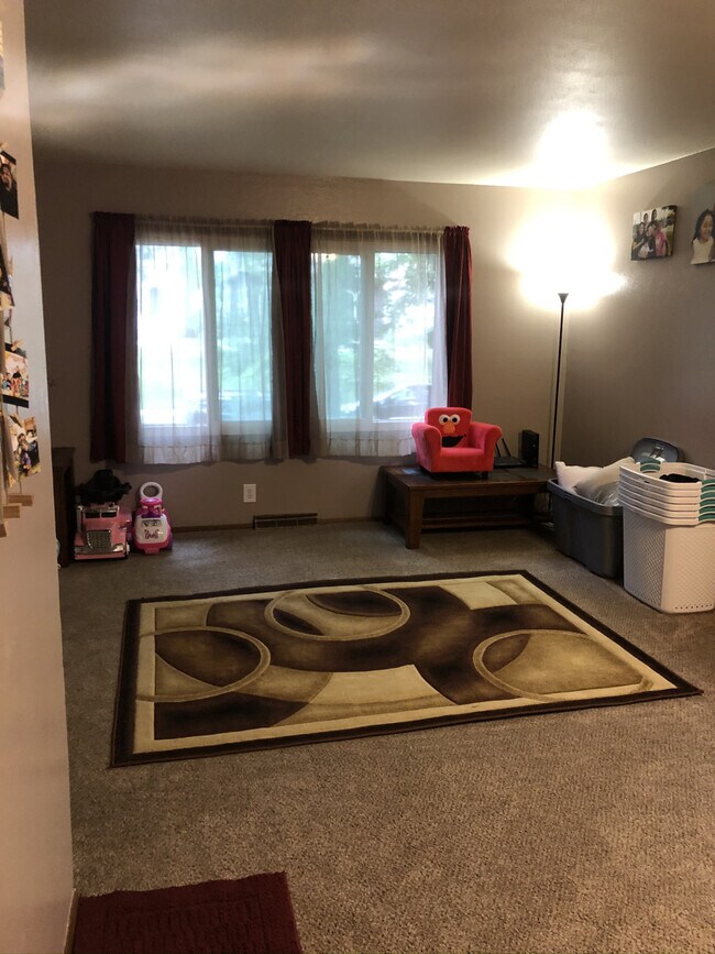 Building Photo - Bay View Duplex