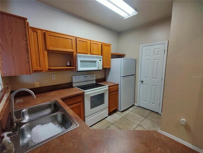 Building Photo - 3737 Castle Pines Ln