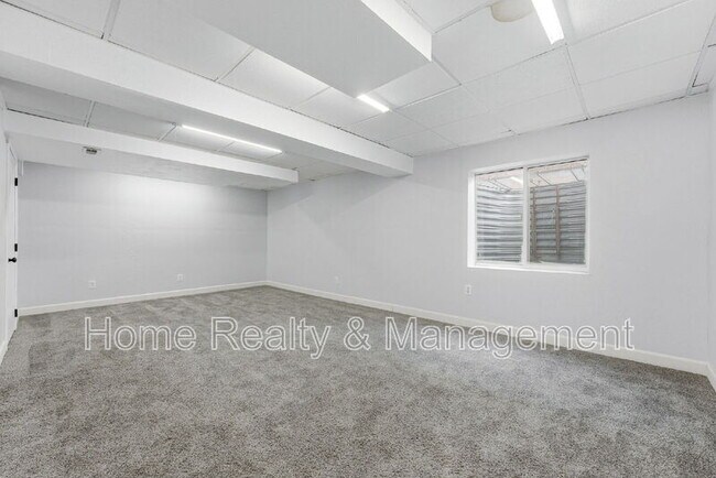 Building Photo - 13223 Quivas St