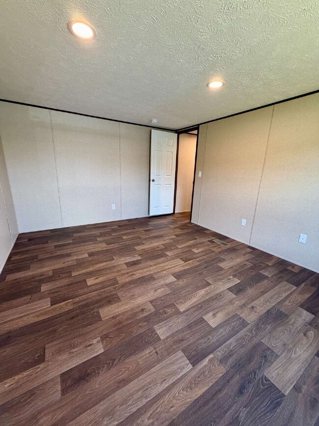 Building Photo - MOBILE HOME FOR RENT IN REHOBETH