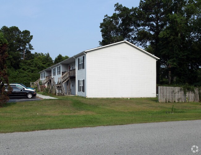 Cedar Commons 315 S Dudley St Burgaw NC 28425 Apartment Finder
