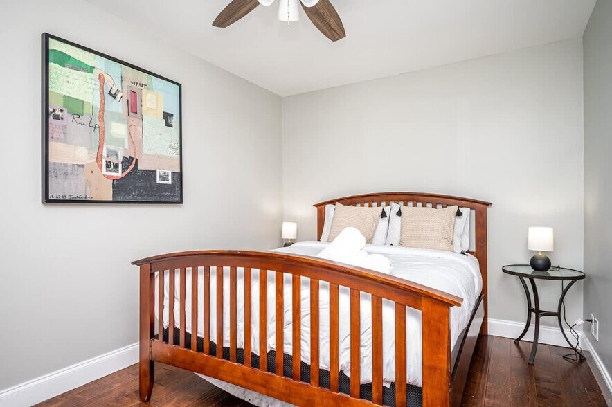 Building Photo - 215 Piedmont Ave NE