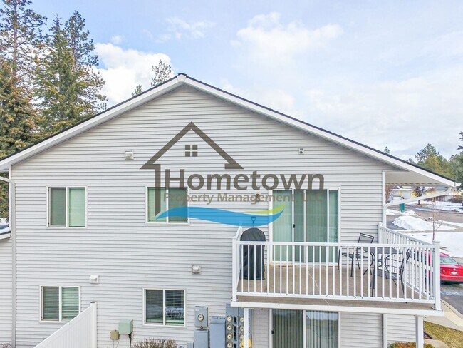Building Photo - 1 Bedroom 1 Bathroom Home with Off-Street Parking Available in Coeur d'Alene!