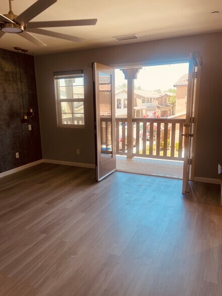 Building Photo - 6251 E Overlook Way
