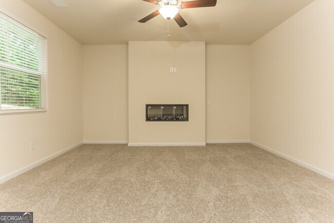 Building Photo - 215 Hamilton Pointe Dr