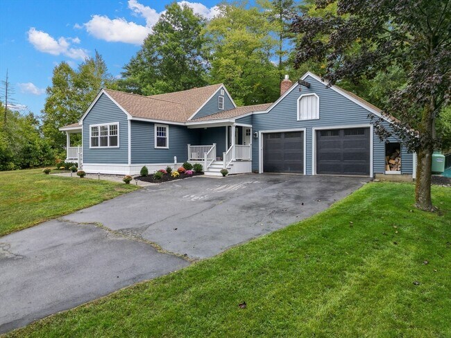 Building Photo - 123 Pond St