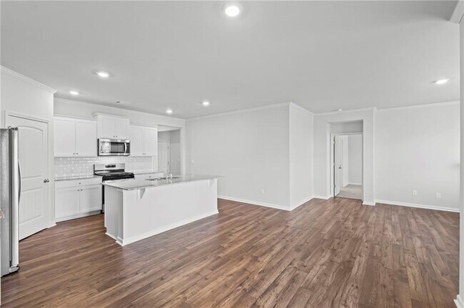 Building Photo - 65 Grv Spgs Ct