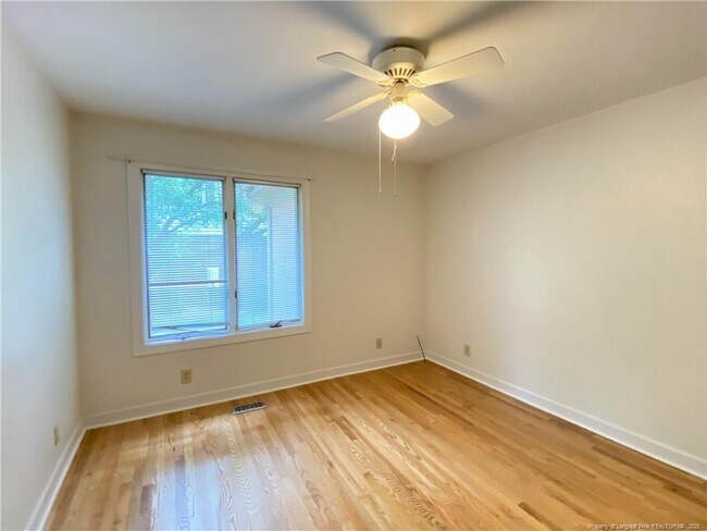 Building Photo - 26 Oak Landing