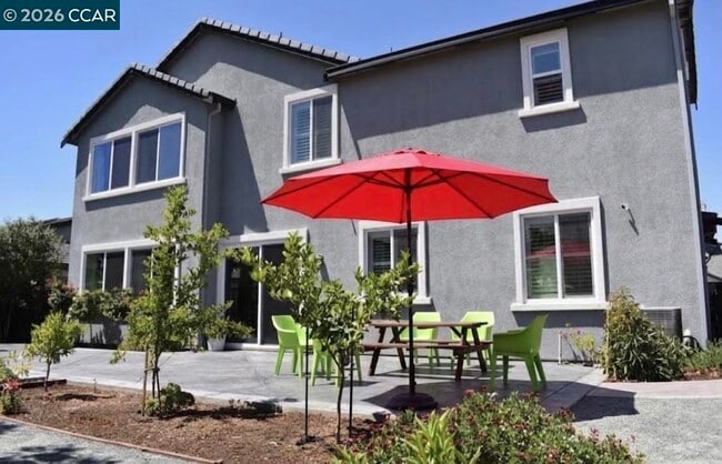Building Photo - 582 Mandevilla Dr