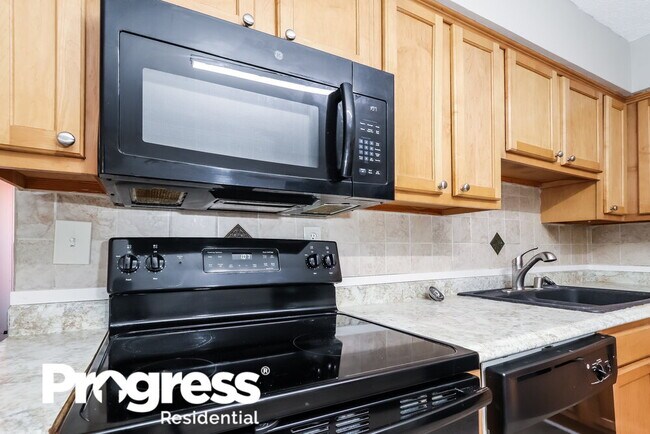 Building Photo - 4712 Dohn Rd