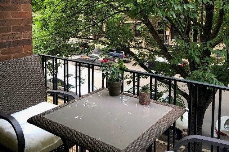 Building Photo - 3708 N Racine Ave