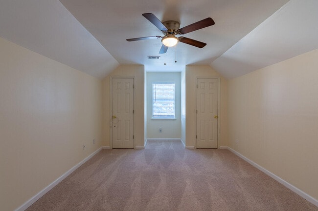 Building Photo - 1051 Waltons Ct