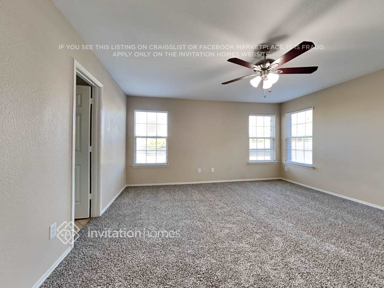 Building Photo - 2042 La Salle Trail