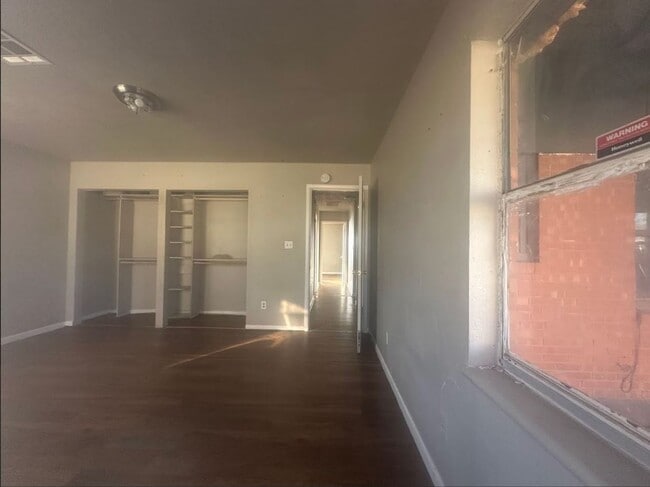 Building Photo - Beautiful 4-Bedroom Home Available!