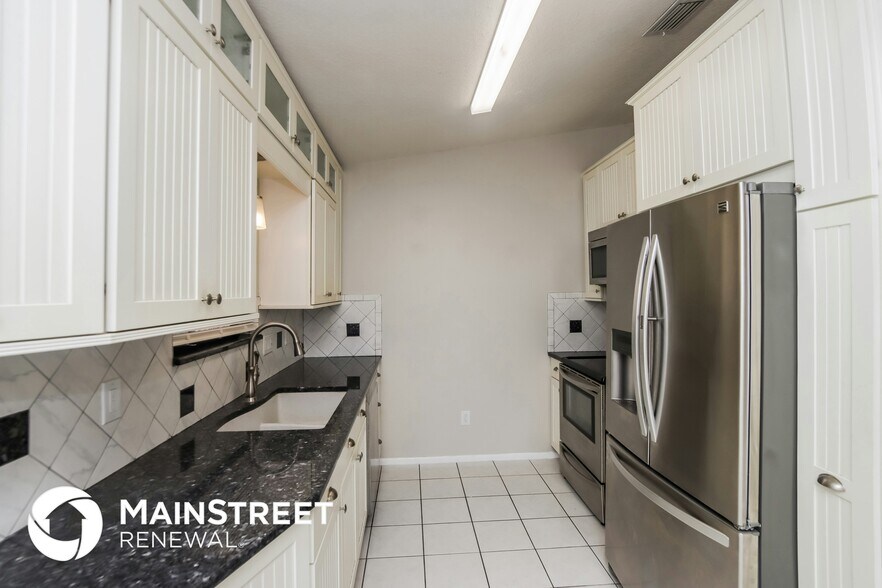 Building Photo - 1994 Trevino Cir