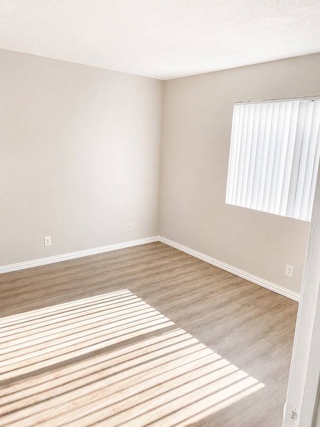 Building Photo - 16352 Pebble Beach Dr