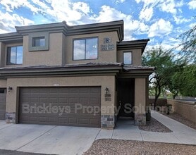 Building Photo - 705 W Queen Creek Rd