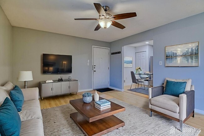 Building Photo - 20 Pembrook Ave