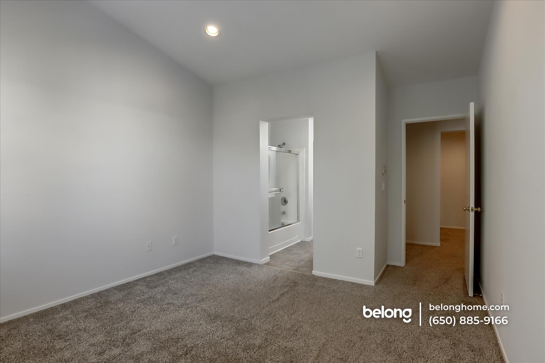 Building Photo - 292 Wildrose Common