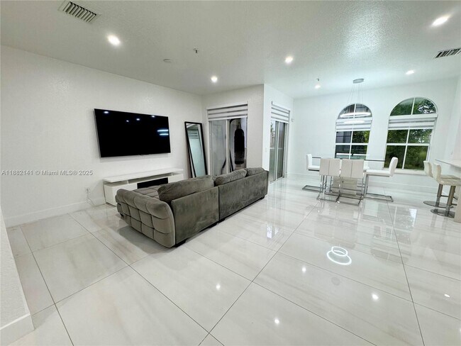 Building Photo - 4351 SW 160th Ave