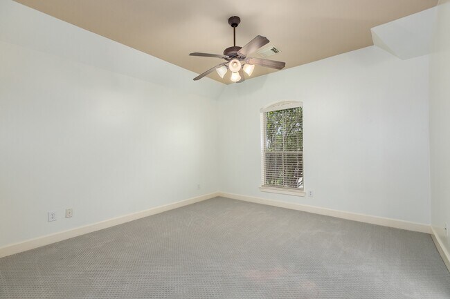 Building Photo - 27 N Arrow Canyon Cir