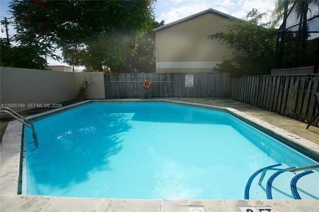 Building Photo - 3186 Bird Ave