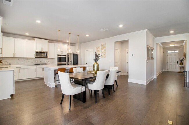 Building Photo - 603 Skye Ct