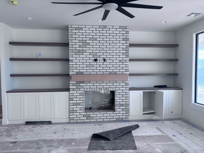 Building Photo - Brand New 6 Bed 4 Bath Rental Near Sand Hollow!