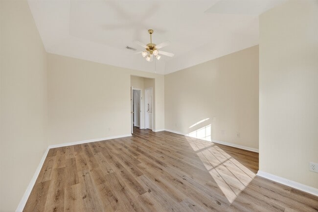 Building Photo - 5603 Lowellberg Ln