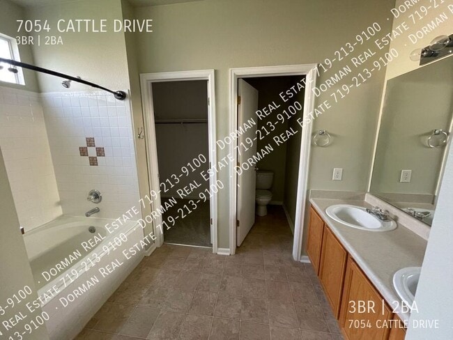 Building Photo - 7054 Cattle Dr