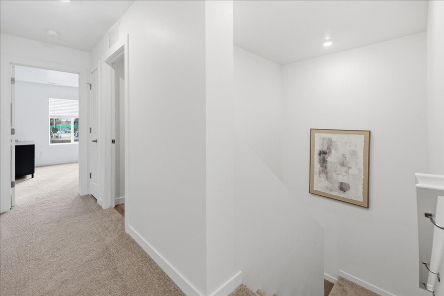 Building Photo - 4226 W Perspective St