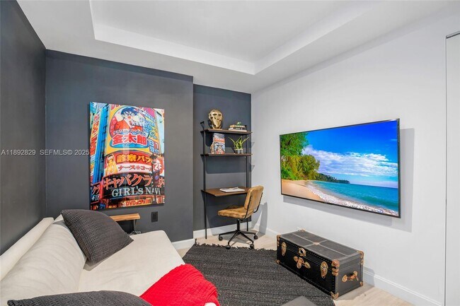 Building Photo - 55 SW 9th St