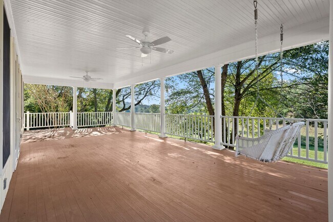 Building Photo - 119 W Chippendale Dr