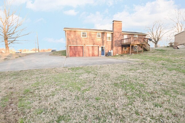 Building Photo - 414 Sango Rd