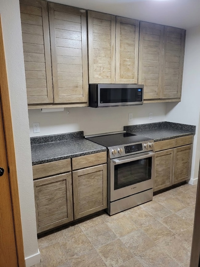 Building Photo - Two Bedroom Condo Available In Downtown Boulder