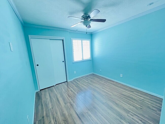 Building Photo - Beautiful 3 Bedroom 2 Bath Home with SOLAR...