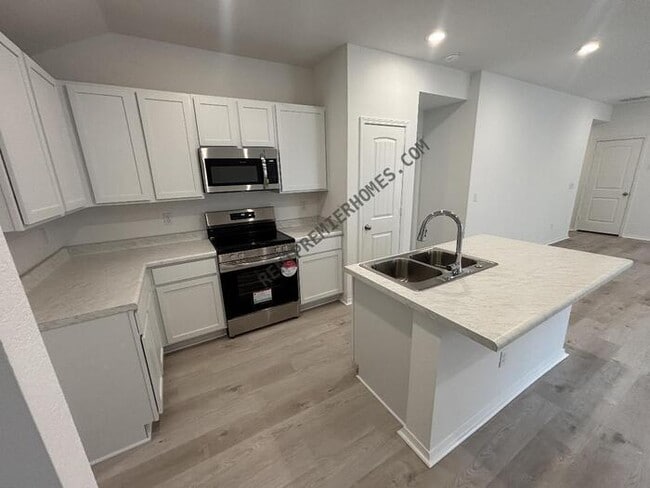 Building Photo - 250 Sarah Alyse Ln