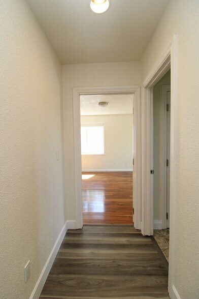 Building Photo - 4419 N Albina Ave