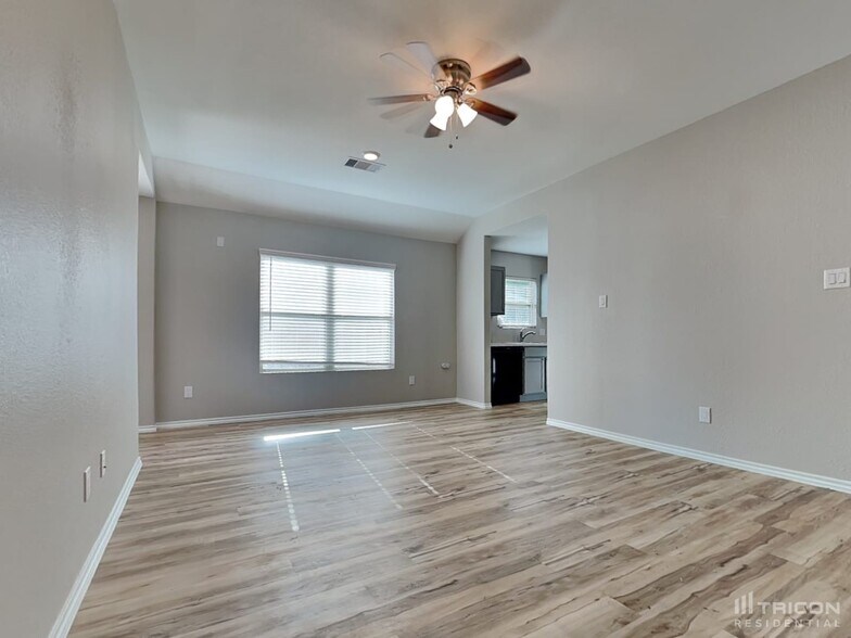 Building Photo - 17588 Rosewood Manor Ln
