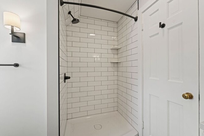 Building Photo - 101 Union Ave