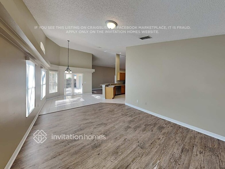 Building Photo - 304 View Ct