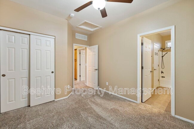 Building Photo - 2314 W Jake Haven