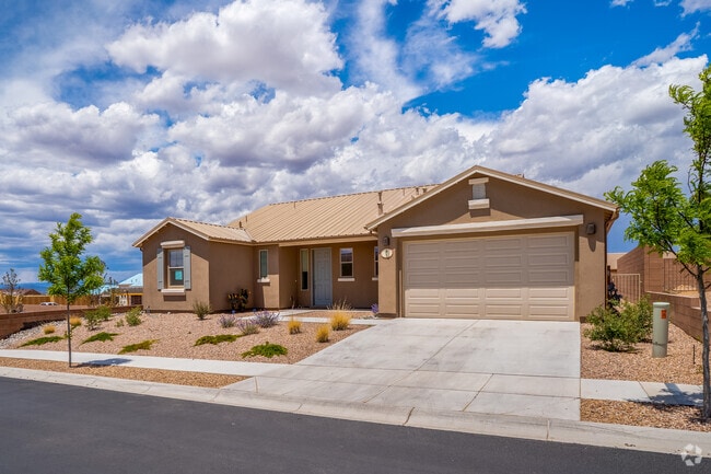 Building Photo - 1 Camino Cerro Escondido