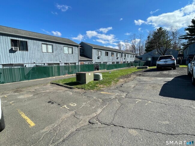 Building Photo - 90 Wakelee Rd