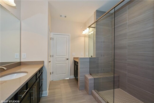 Building Photo - 200 Braeden Wy