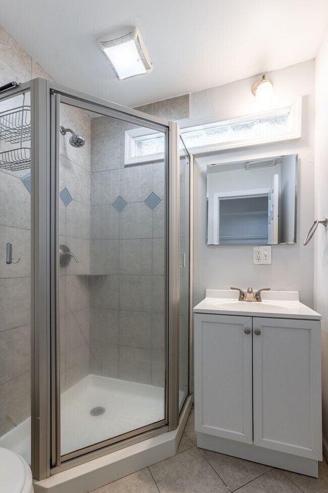 Building Photo - Available NOW  - Updated South Side Slopes Gem | Private Decks + Off-Street Parking