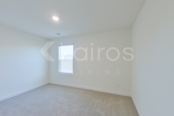 Building Photo - 3918 NE Billie Ln