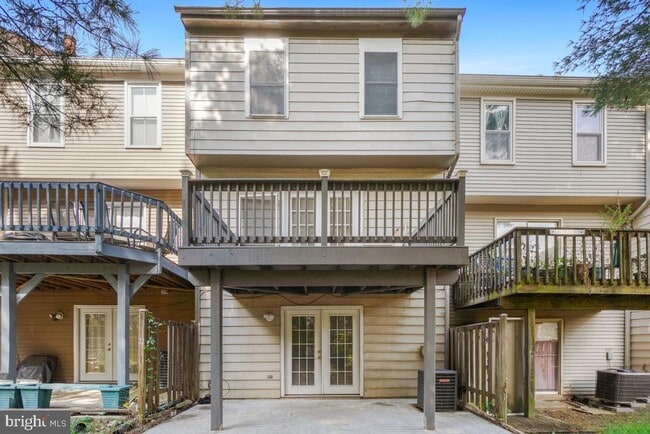 Building Photo - 8 Almanac Ct