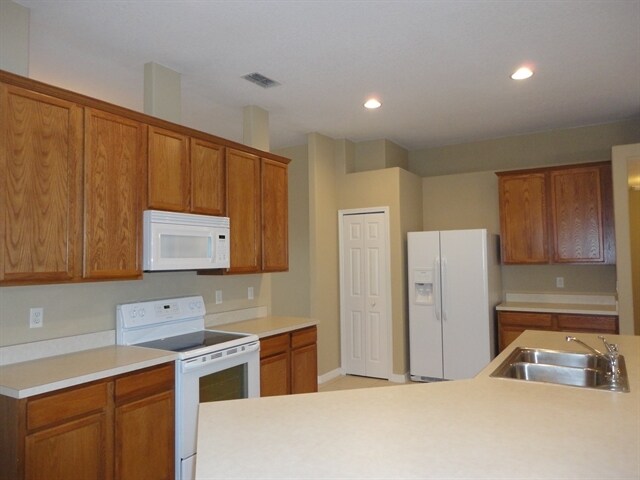 Building Photo - 36708 Alaqua Ct